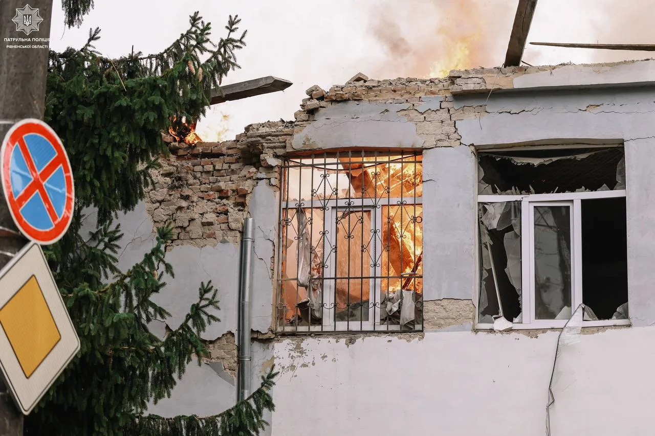 Aftermath of a Russian drone attack on an educational institution in Rivne, western Ukraine (photo: Rivne region patrol police via Suspilne)